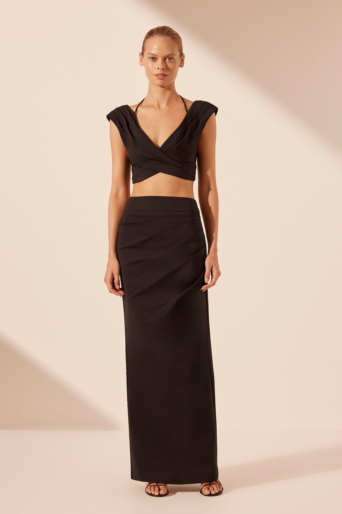 Black fashion ruched maxi skirt