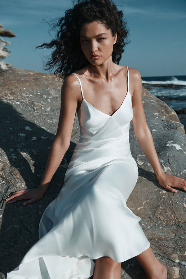 LA LUNE LOW BACK GOWN - WHITE