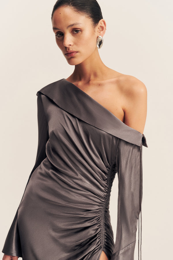 Shona Joy - La Lune Long Sleeve Gathered Maxi Dress - Graphite - Bridesmaids Dress Shona Joy - La Lune Long Sleeve Gathered Maxi Dress - Graphite - Bridesmaids Dress
