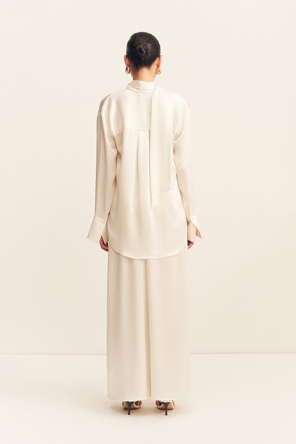 HUXLEY TEXTURED SCARF SHIRT - VANILLA