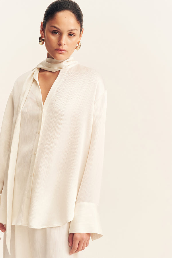 HUXLEY TEXTURED SCARF SHIRT - VANILLA