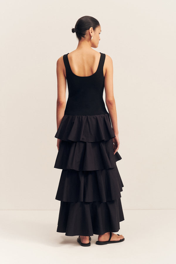 ALIAH SCOOP NECK TIERED MAXI DRESS - BLACK_B