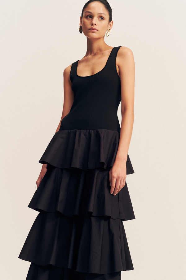 ALIAH SCOOP NECK TIERED MAXI DRESS - BLACK_D