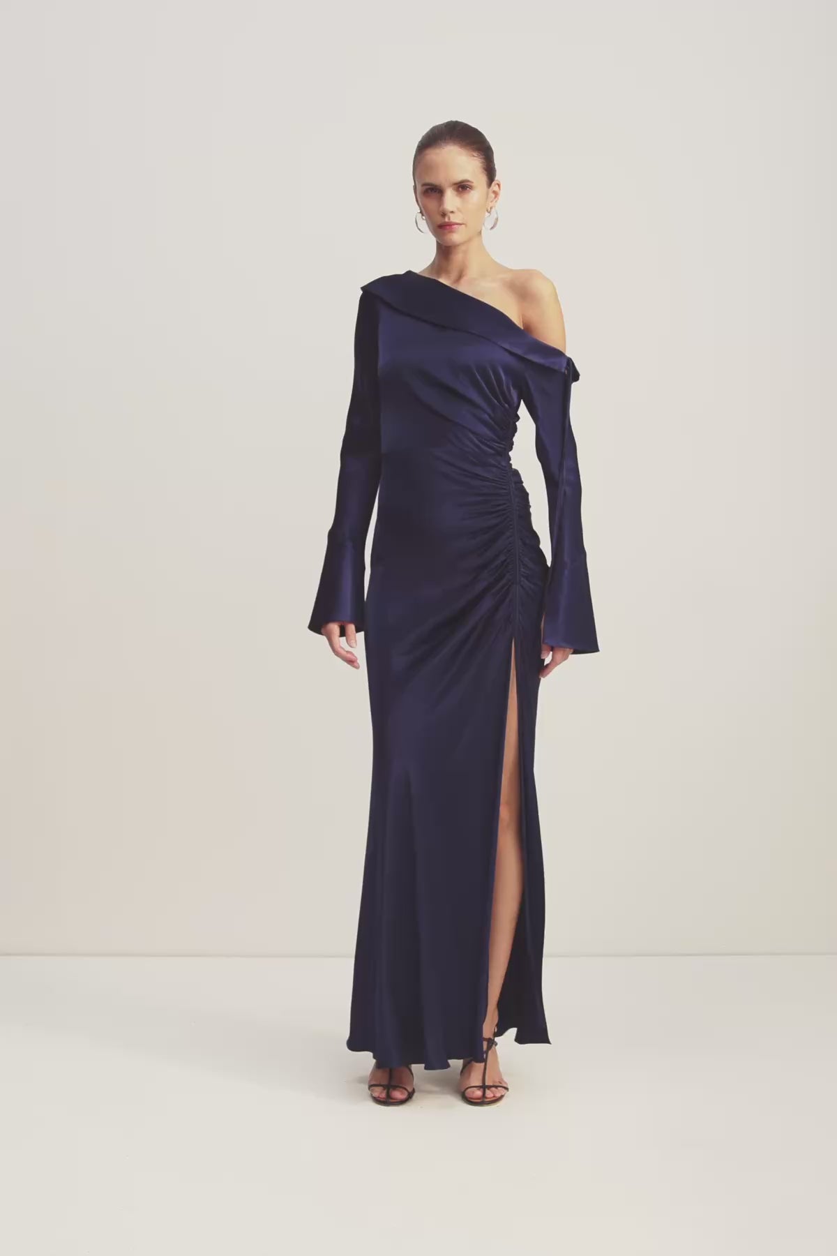 ロンジュン　ドリショ　2018 DREA SHOW La Lune Long Sleeve Gathered Maxi Dress | Midnight | Dresses