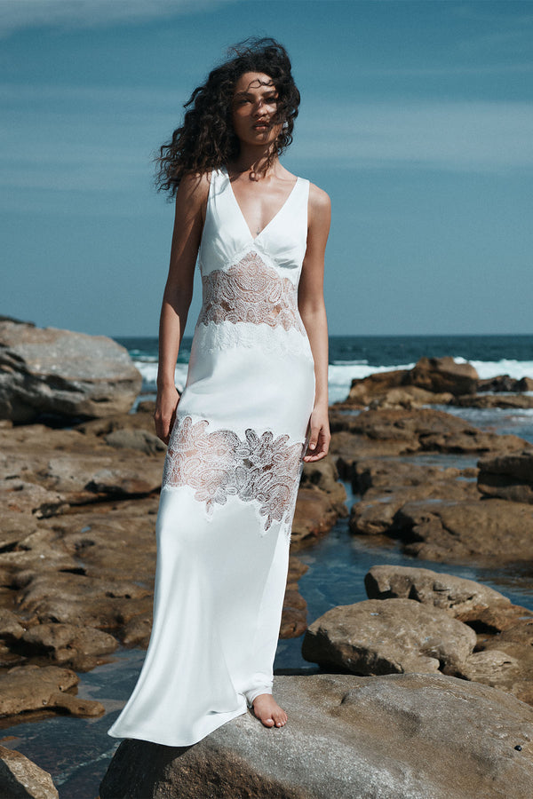 Shona Joy - Stratus Plunged Lace Panelled Maxi Dress - Ivory - Bridesmaids Dress Shona Joy - Stratus Plunged Lace Panelled Maxi Dress - Ivory - Bridesmaids Dress